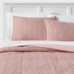 Strawberry Print Reversible Microfiber Comforter & Sheet Set Light Pink - Room Essentials™ -Baxton Studio Store GUEST 509e45d1 864d 4b14 8596 d95b17988f3b