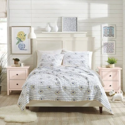 Zinnia Floral Quilt Set - Makers Collective 3 Zinnia Floral Quilt Set - Makers Collective