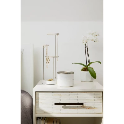 Tesora Jewelry Box White - Umbra 12 Tesora Jewelry Box White - Umbra - Image 10