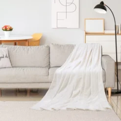 PiccoCasa New Luxury Leaves Fulls Fleece Warm Large Sofa Throw Blankets -Baxton Studio Store GUEST bafe0acc eca5 4ac9 8104 1a365167b306