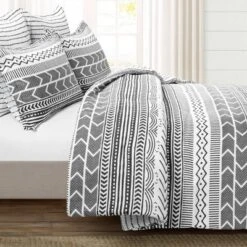 Hygge Geo Reversible Comforter Set - Lush DƩcor