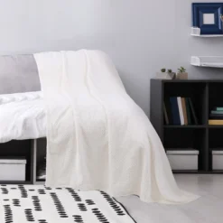 PiccoCasa New Luxury Leaves Fulls Fleece Warm Large Sofa Throw Blankets -Baxton Studio Store GUEST e1198f2d 3f9d 4e60 ad5e ad9cc7c7094b